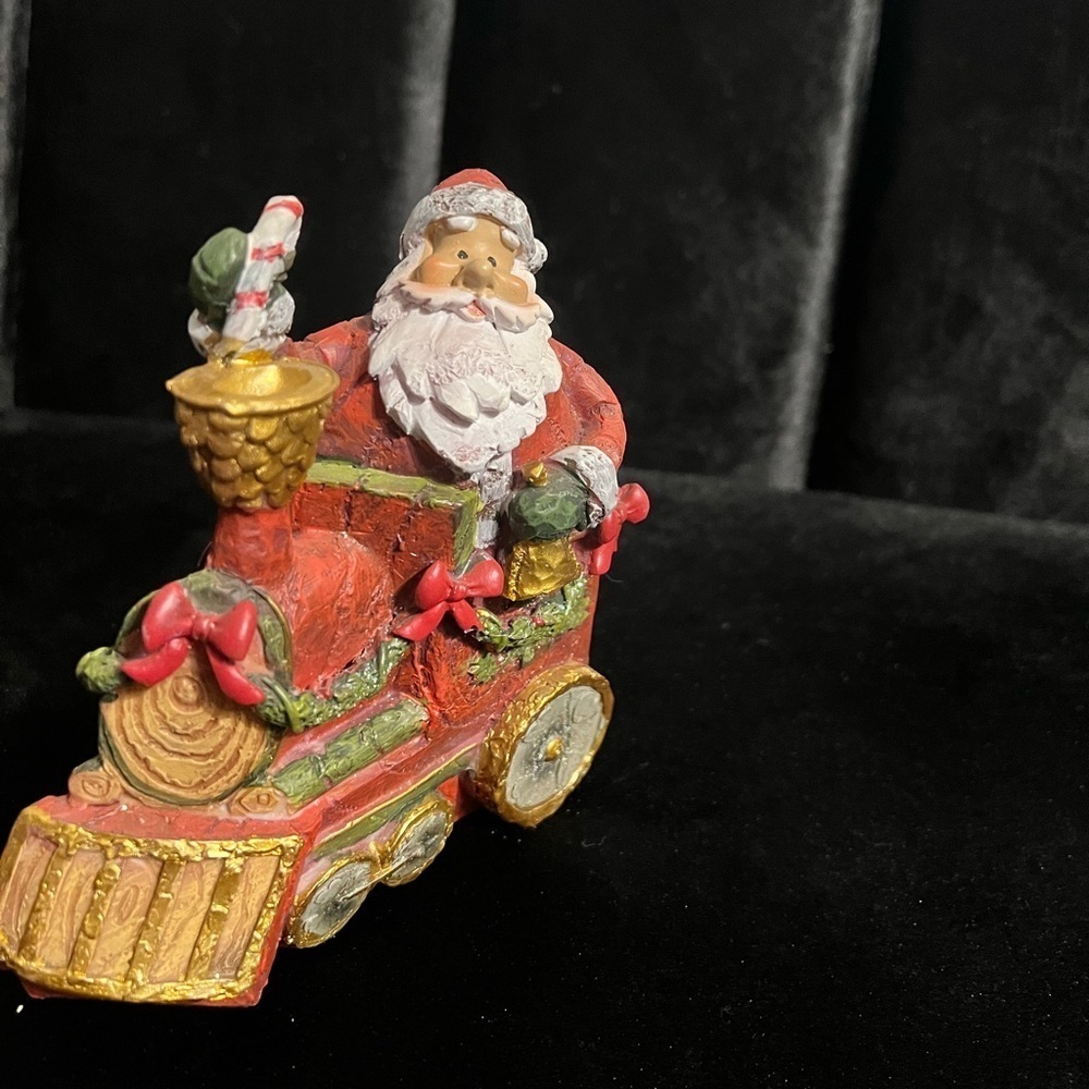 3/$15 Christmas Shelf Decor - Picture 7 of 9